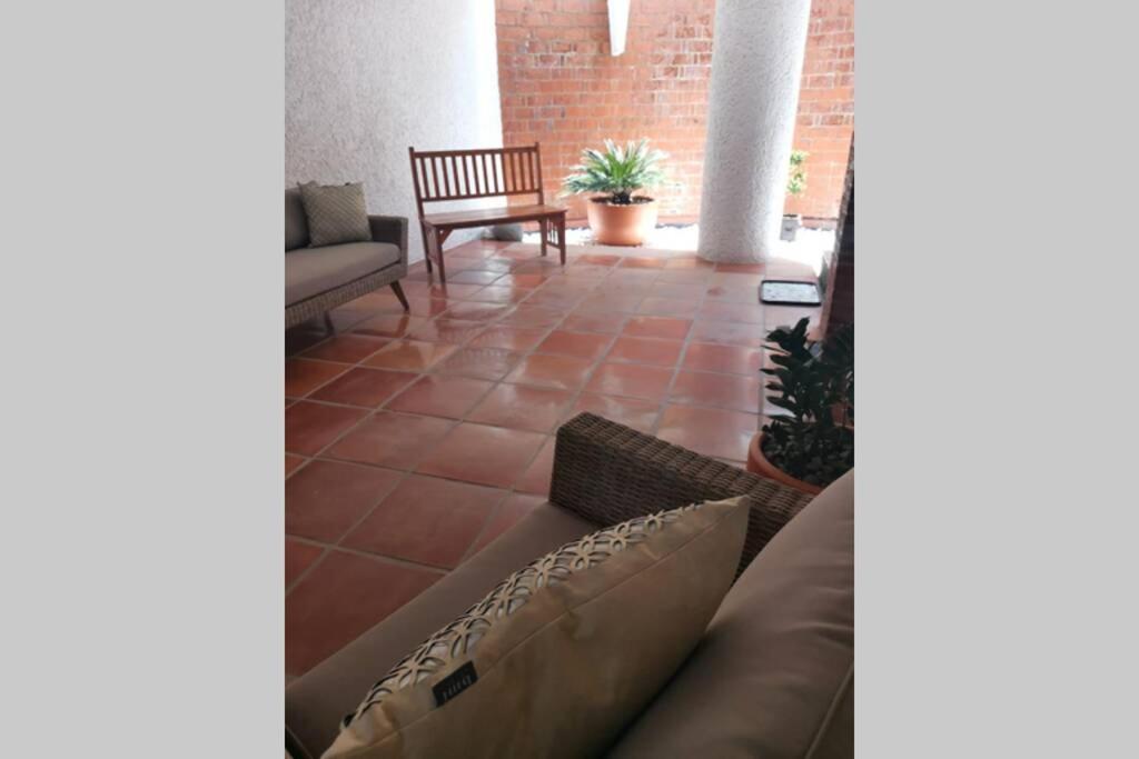 Casa Luna Con Alberca Privada เควนาวากา ภายนอก รูปภาพ